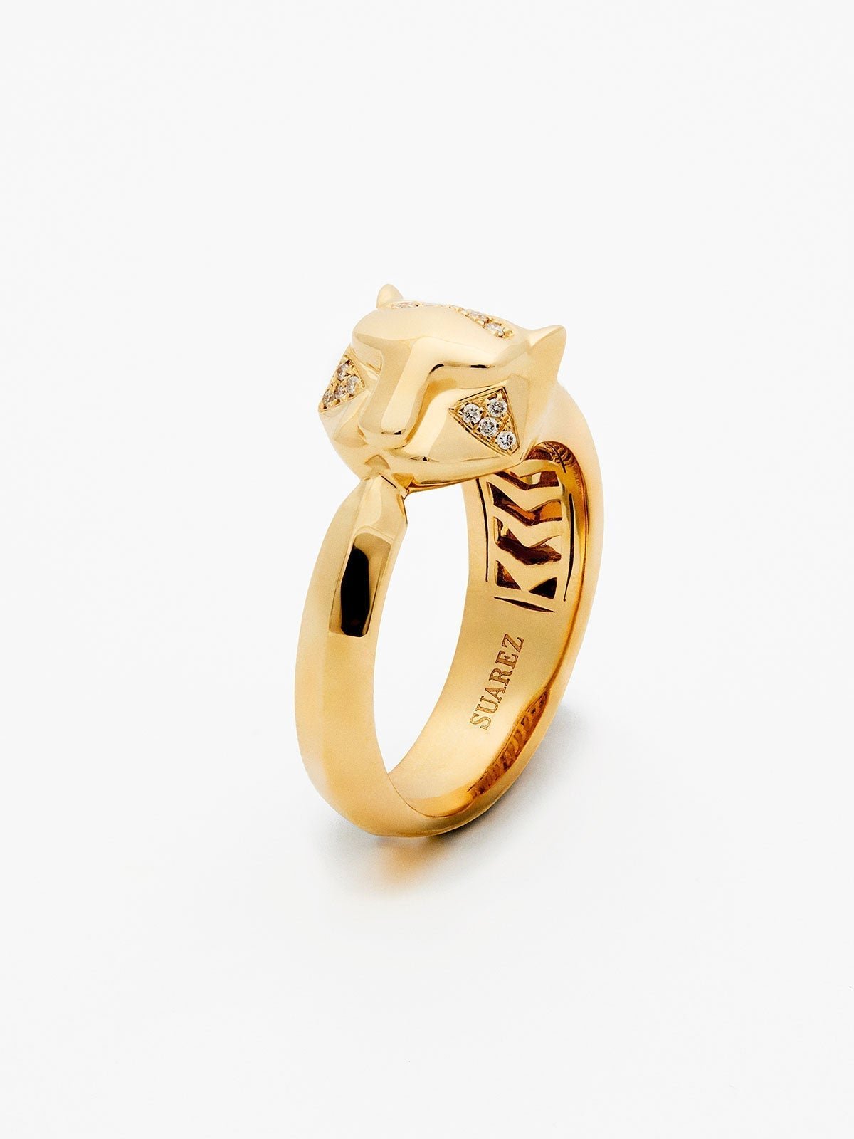 18K yellow gold ring with 26 brilliant-cut diamonds with a total of 0.08 cts and a tiger shape