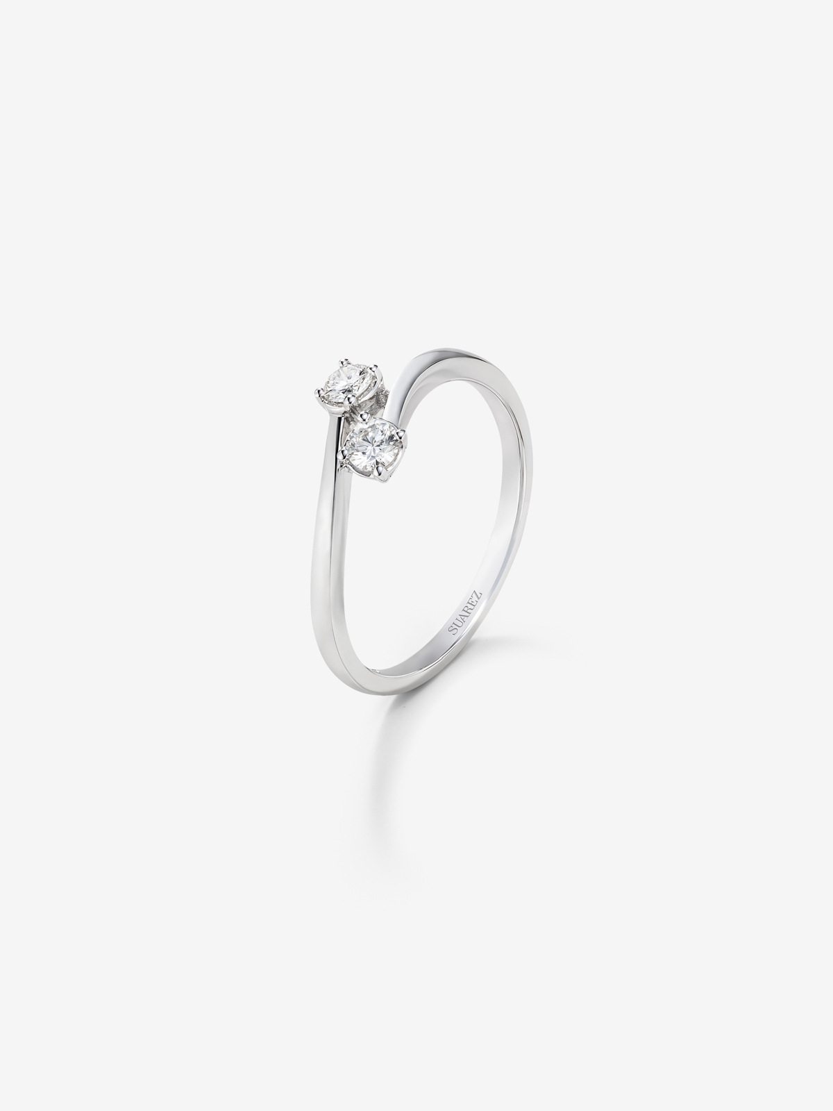 You and I 18k White Gold Ring with diamonds