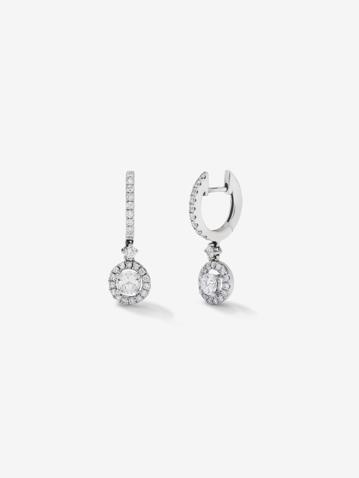 18K white gold earrings with white diamonds of 0.8 cts