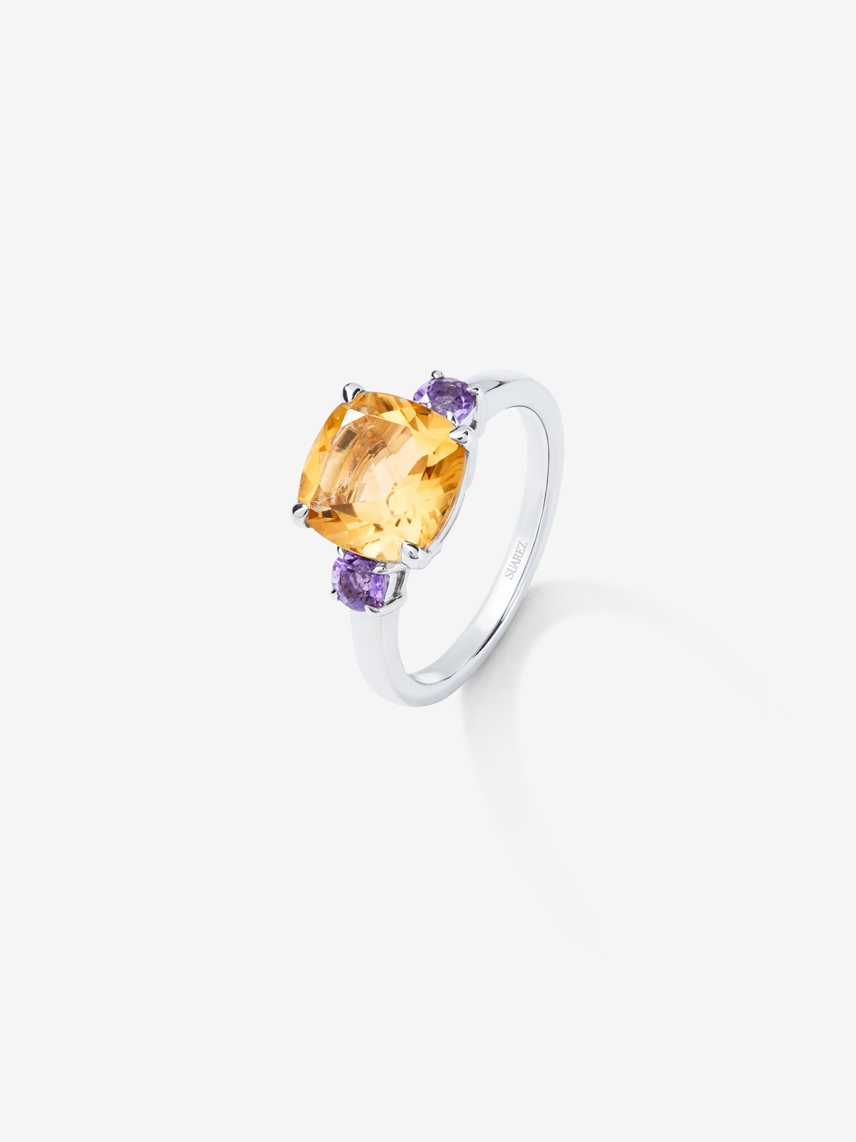 Silver ring with central citrine and purple ameterists