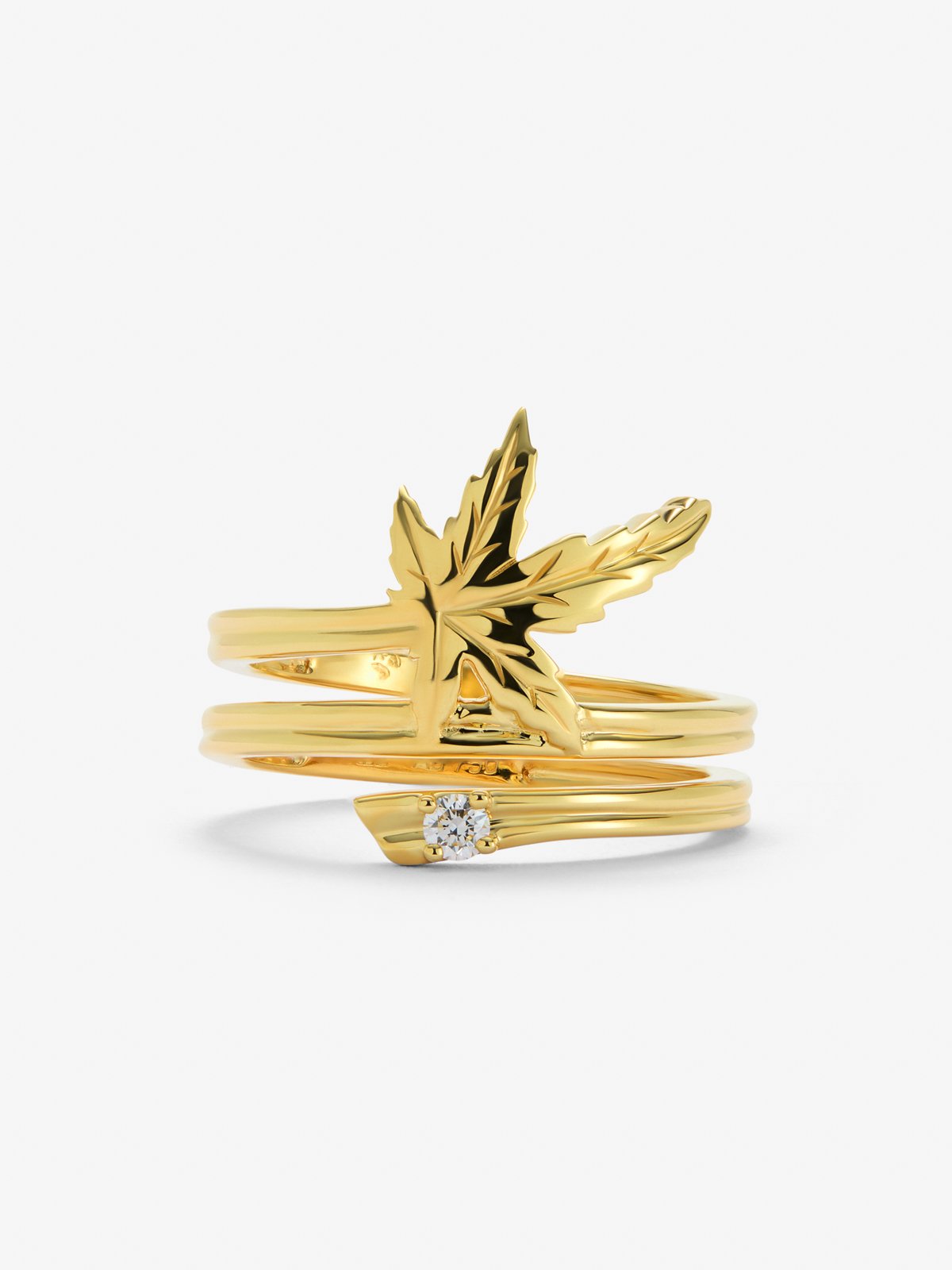 18K yellow gold ring with a 0.04 ct brilliant-cut diamond, in a maple leaf design