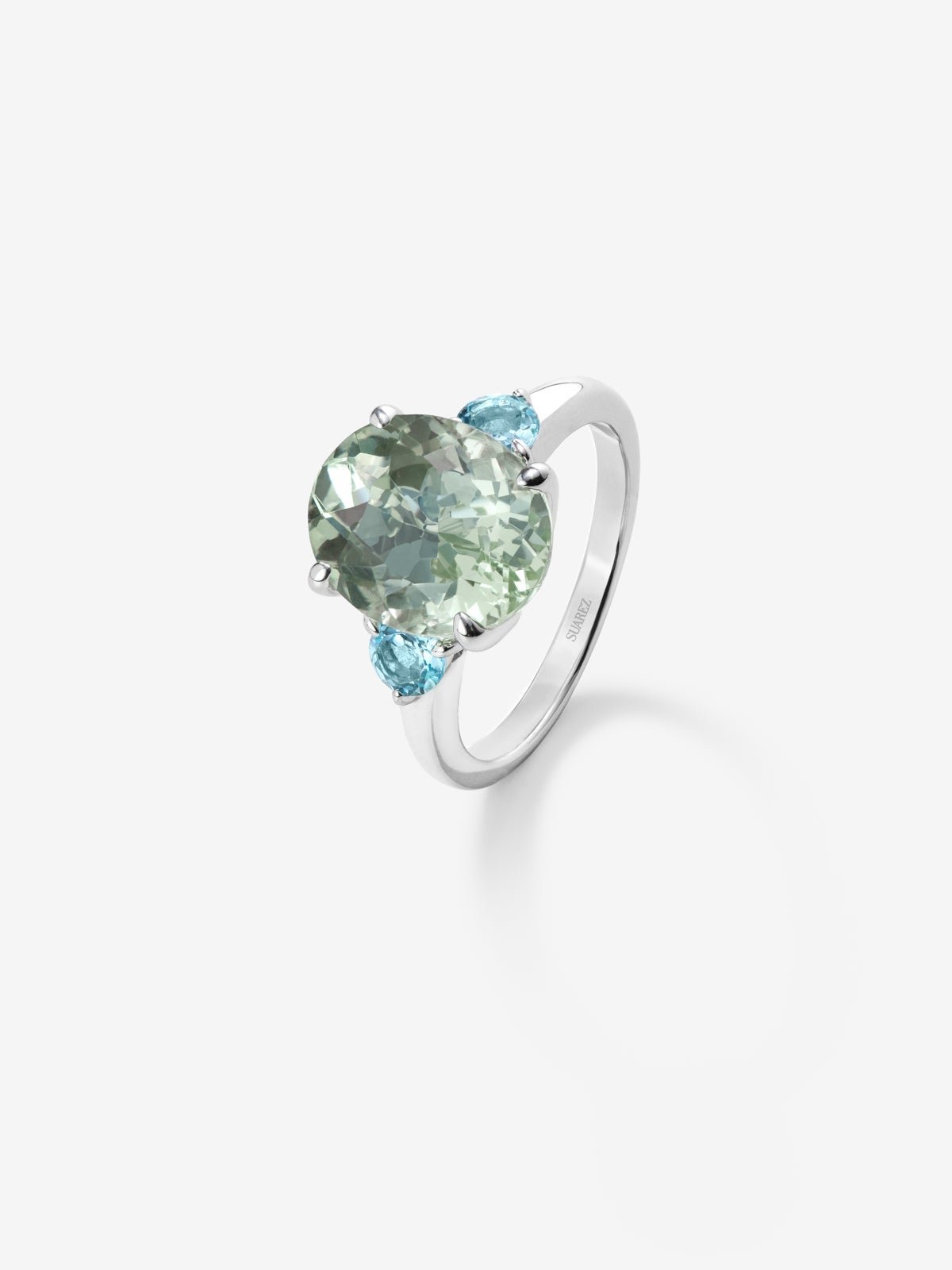 925 silver triple ring with oval-cut green amethyst and 2 brilliant-cut Swiss blue topazes