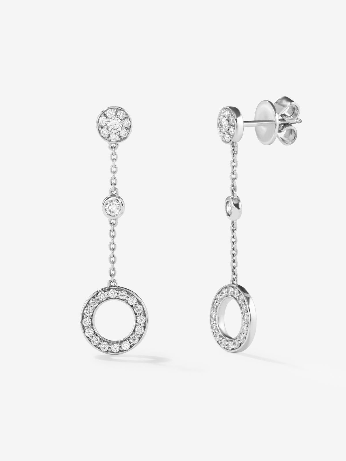 Pendientes largos de cadena de oro blanco de 18kt con motivos circulares con diamantes