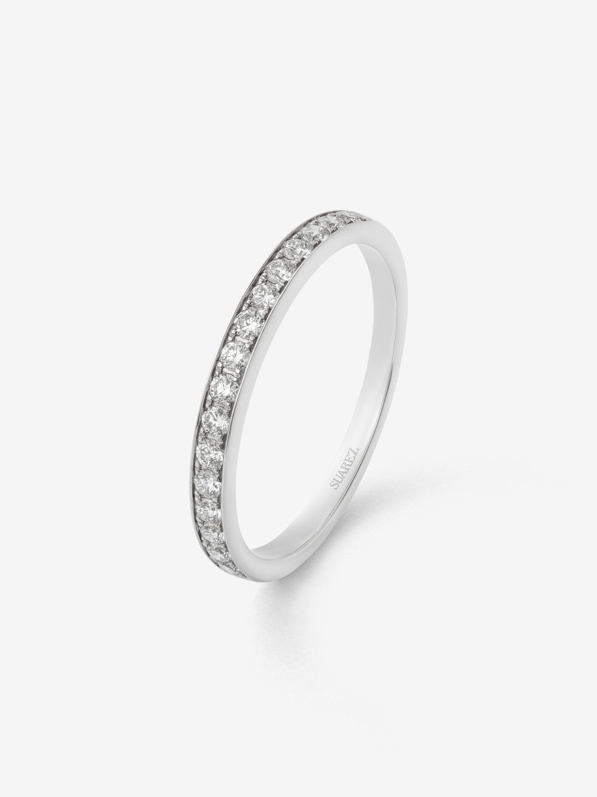 Half ring in 18K white gold with 16 brilliant-cut diamonds with a total of 0.22 cts