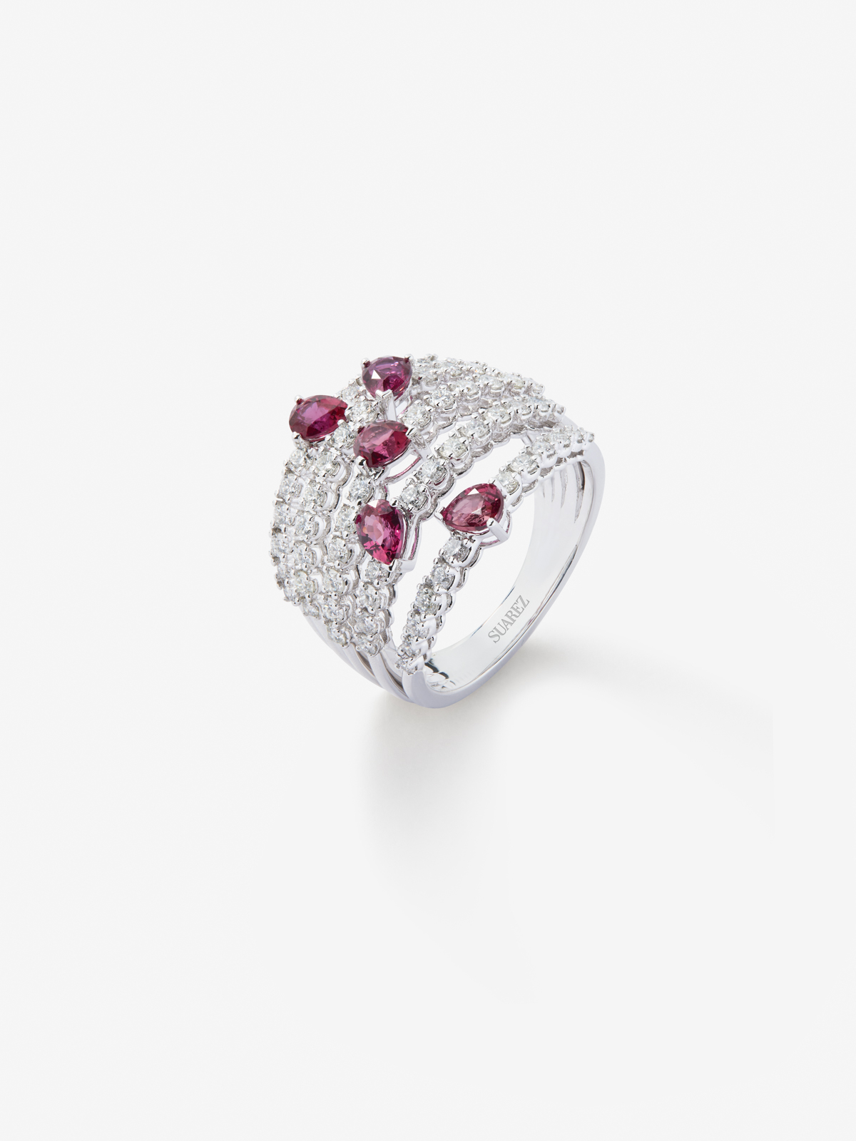 18K white gold ring with white diamonds in bright size of 1 cts and red rubies in 1.14 cts pear size