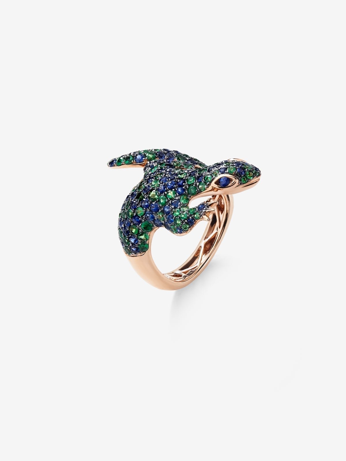 18K rose gold ring with 79 brilliant-cut tsavorites with a total of 1.35 cts and 81 brilliant-cut blue sapphires with a total of 1.35 cts in the shape of a salamander