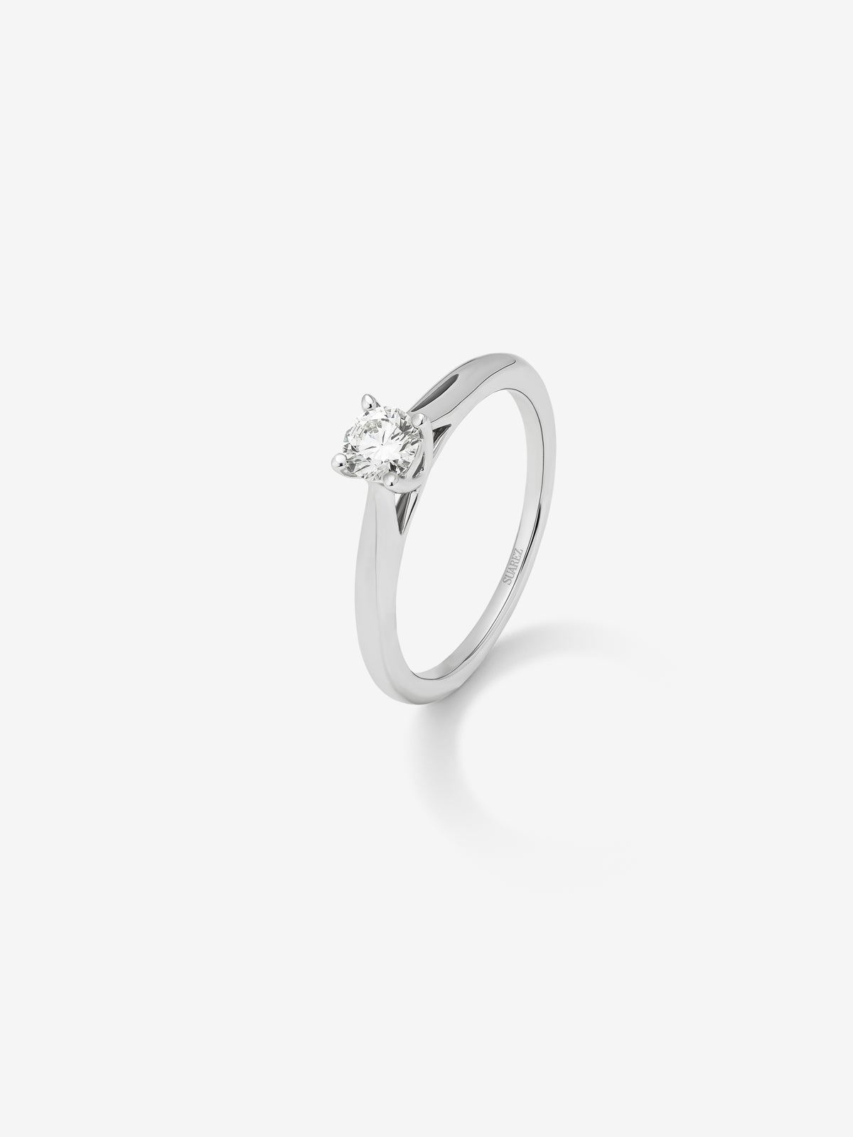 18K white gold solitaire ring with 0.15 ct brilliant cut diamond