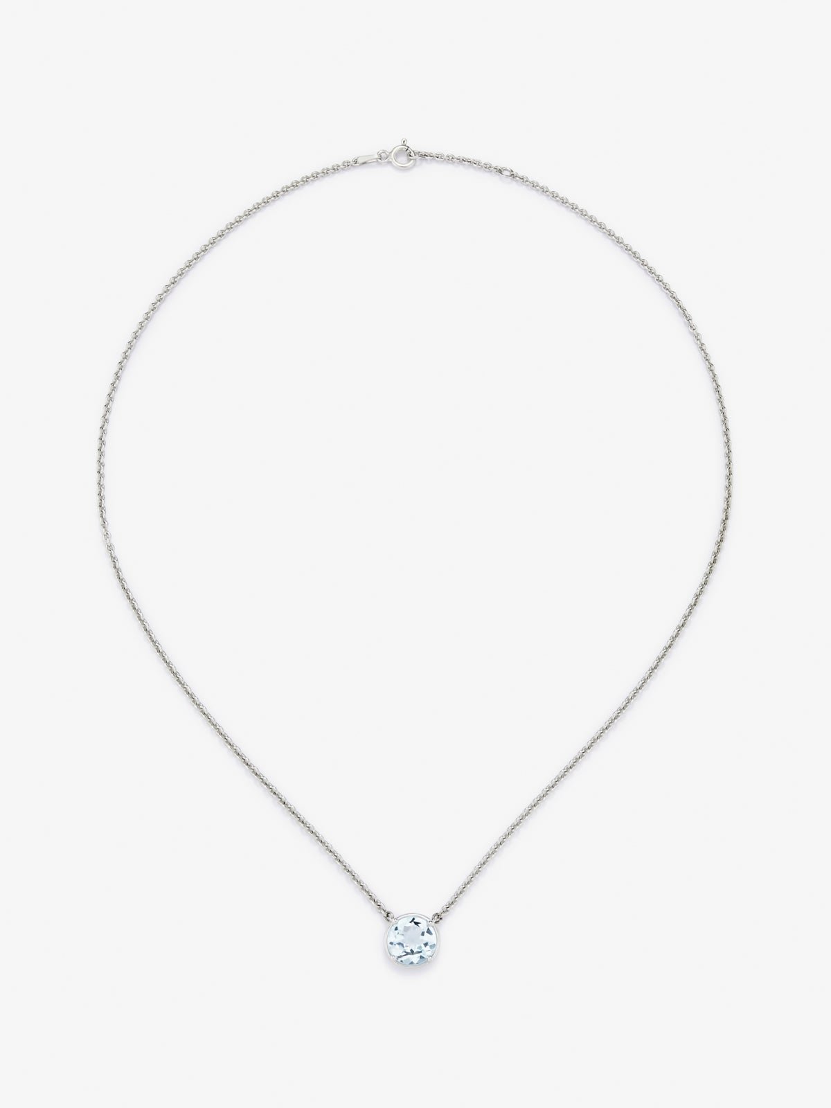 925 silver pendant with Sky blue topaz in 2.61 cts bright size