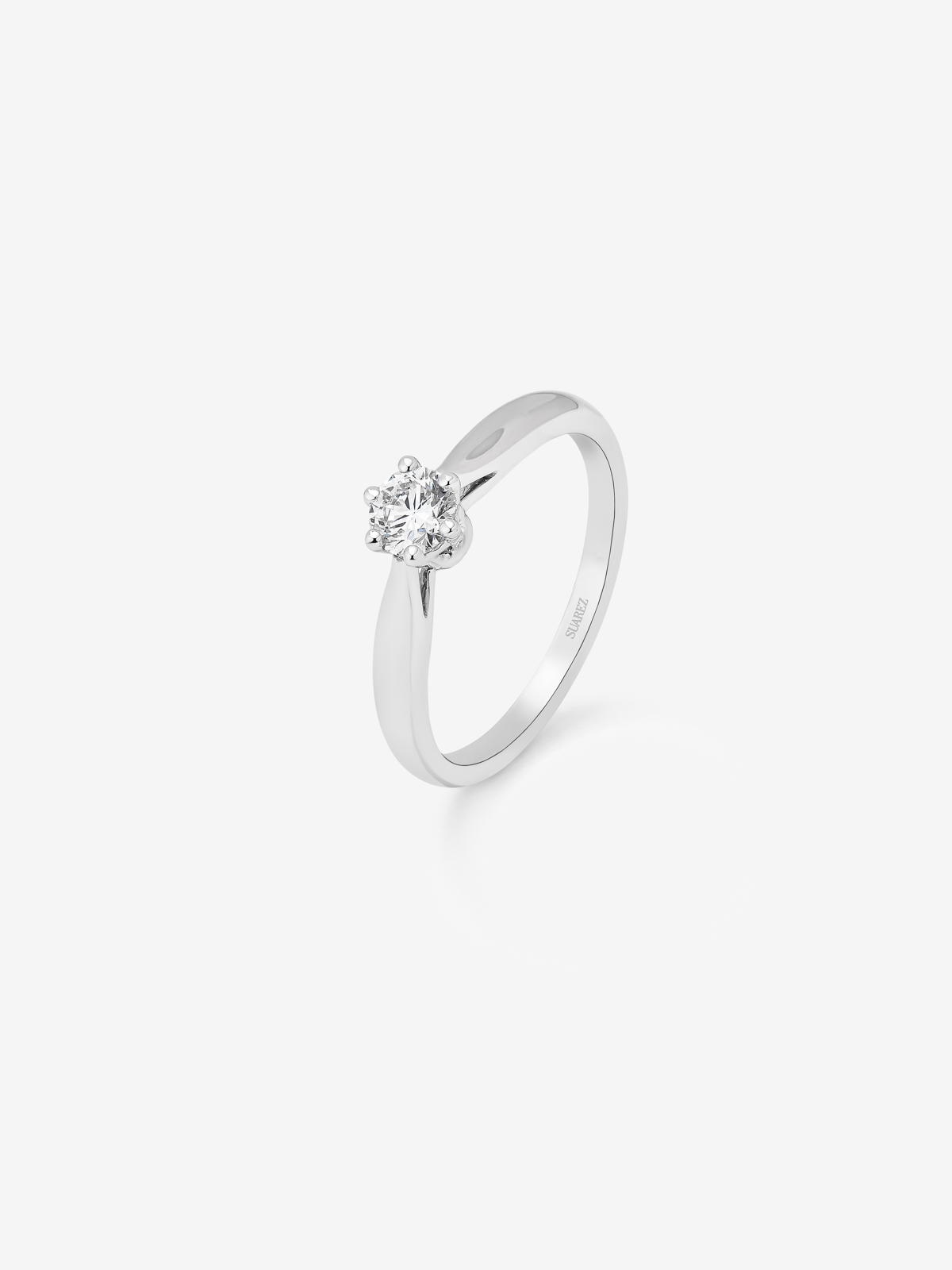 White gold engagement ring with diamond