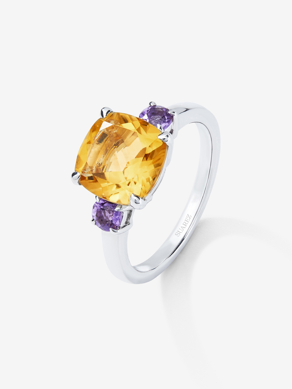 Anillo de plata con citrino central y amatistas moradas