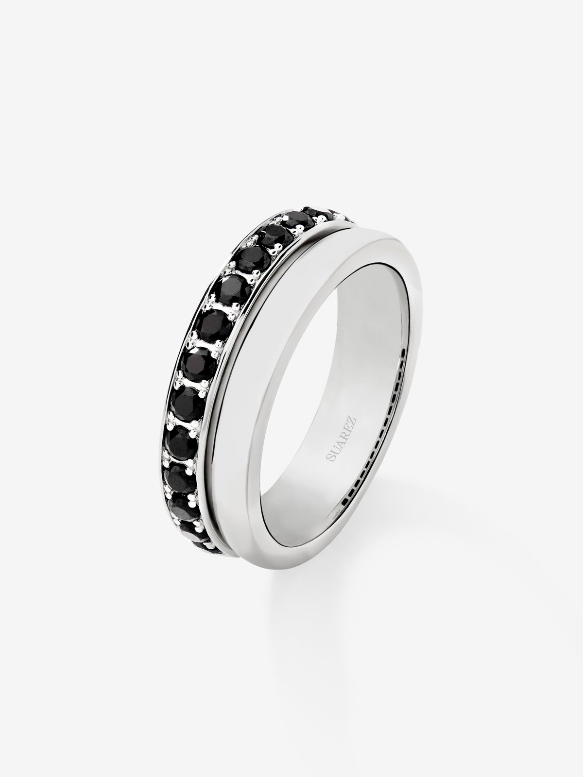 925 silver ring with 15 brilliant-cut spinels