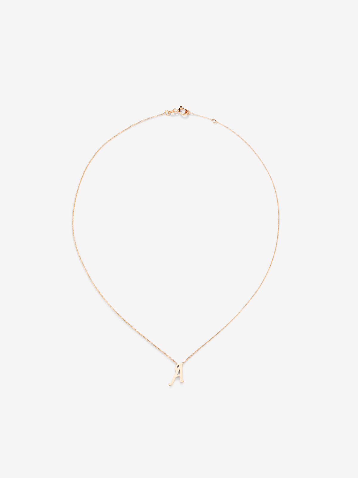 Pendant chain with initial A in 18K rose gold.