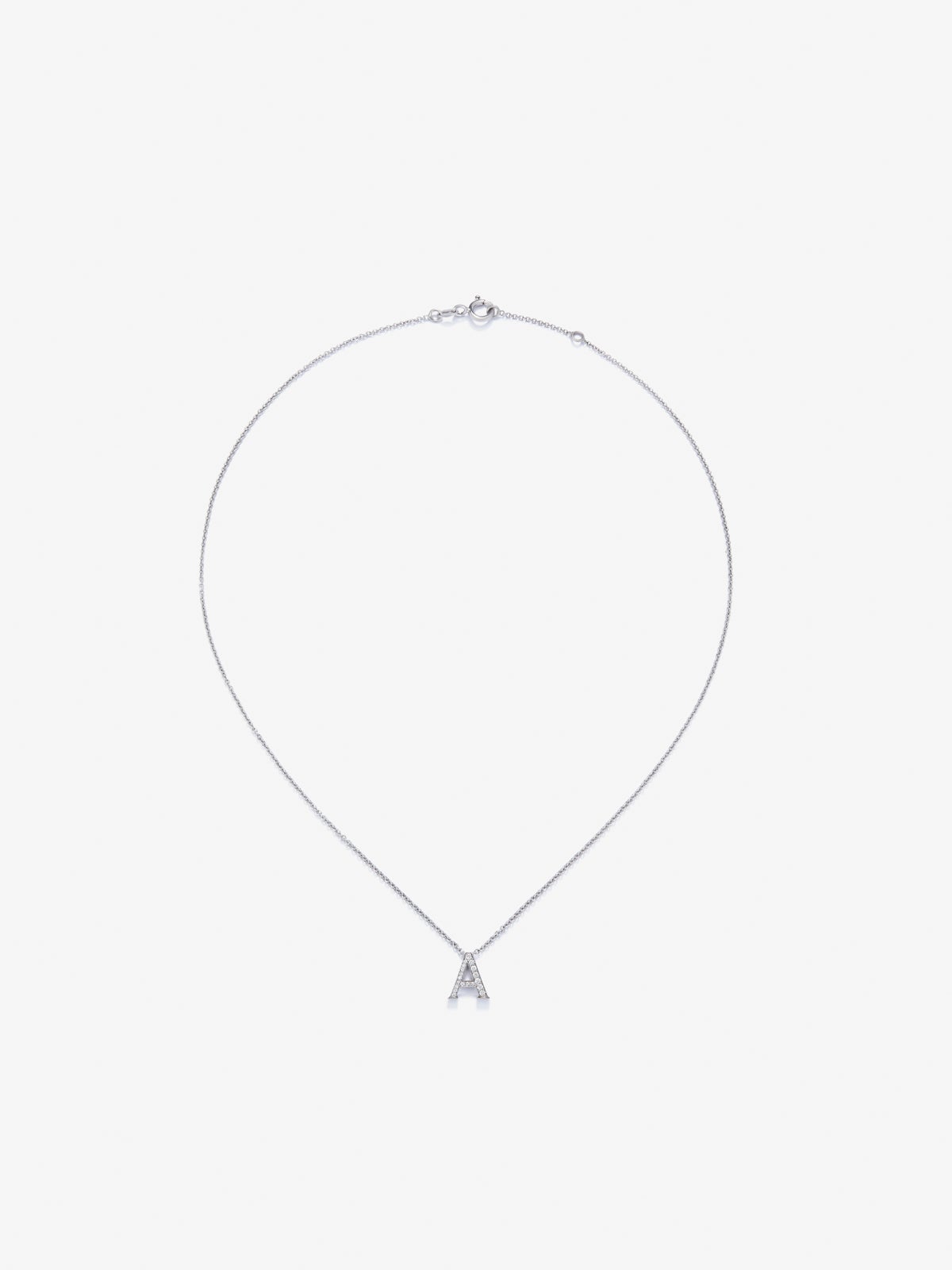 Pendant chain with 18K white gold initial and diamonds