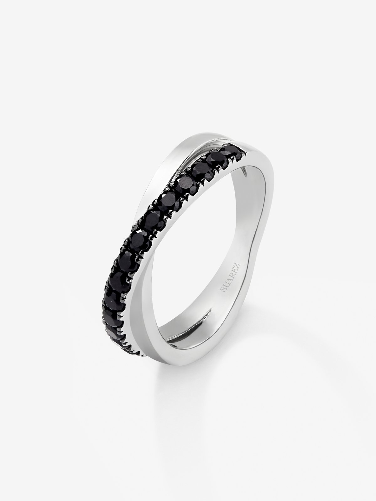 925 silver cross ring with 15 brilliant-cut black spinels