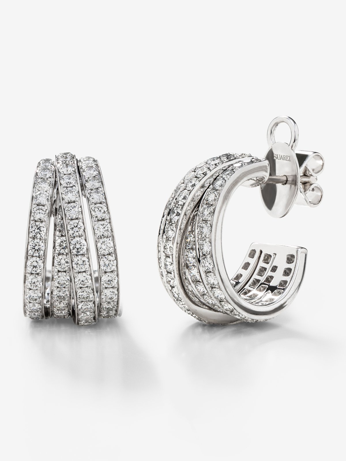 18K white gold hoop earrings with 150 brilliant-cut diamonds with a total of 2.9 cts