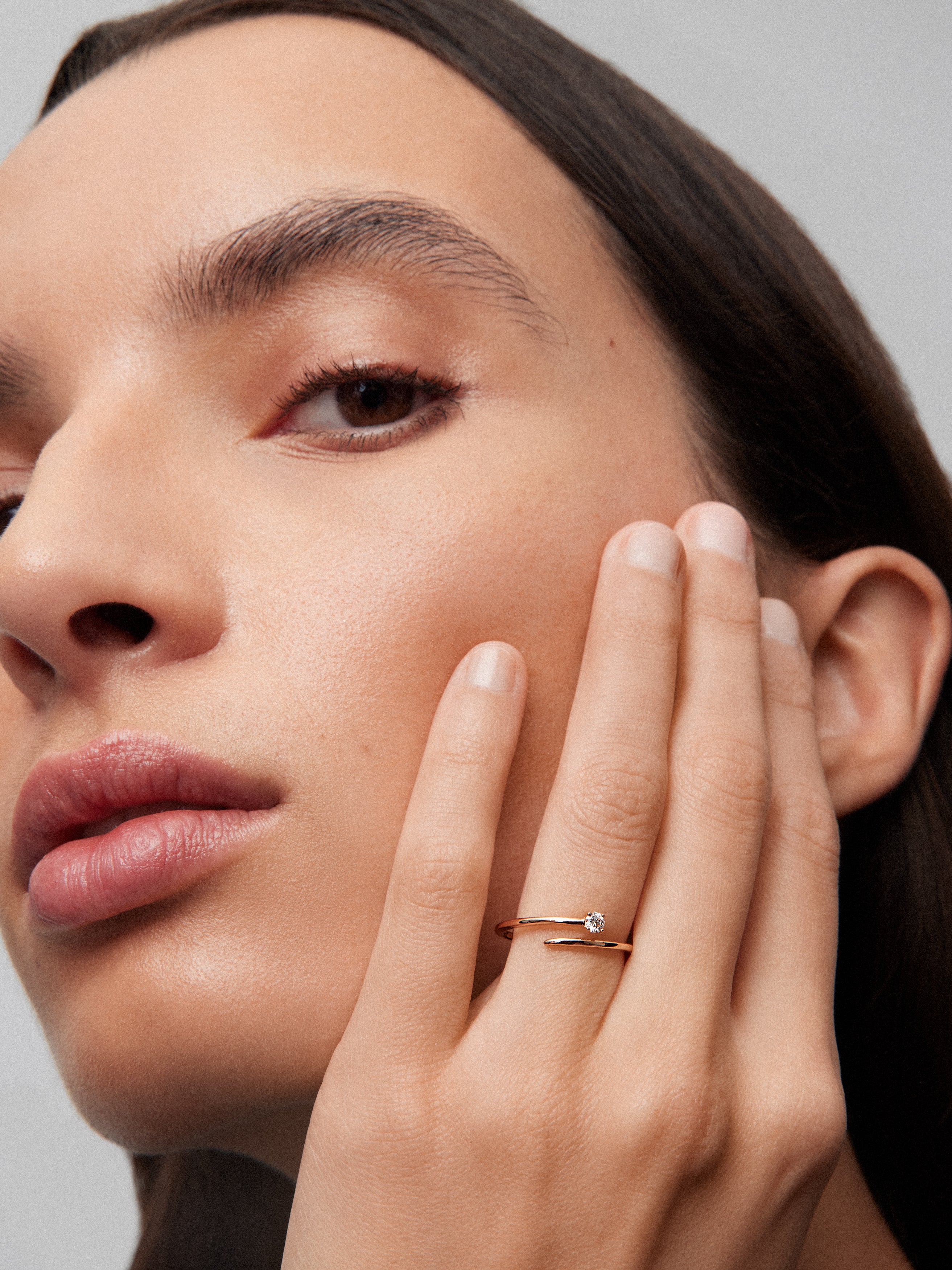 Anillo tú y yo de oro rosa de 18K con diamante blanco en talla brillante