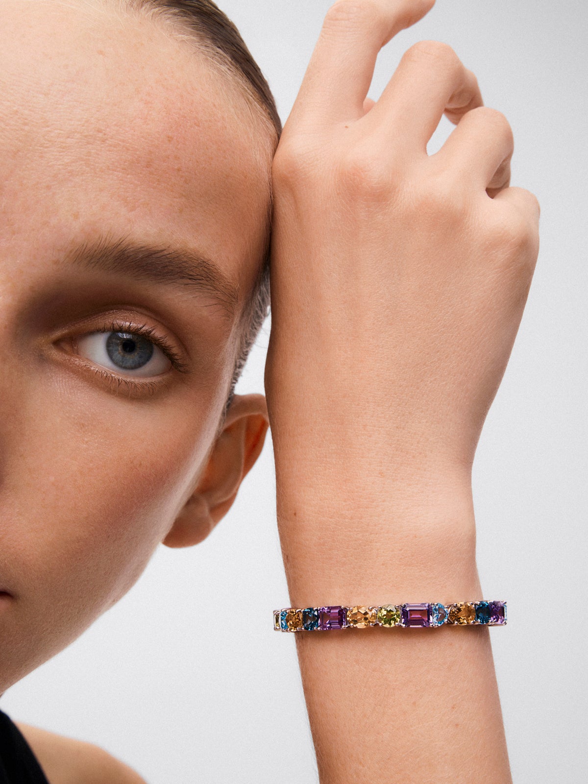 Pulsera rígida de plata 925 con gemas multicolor