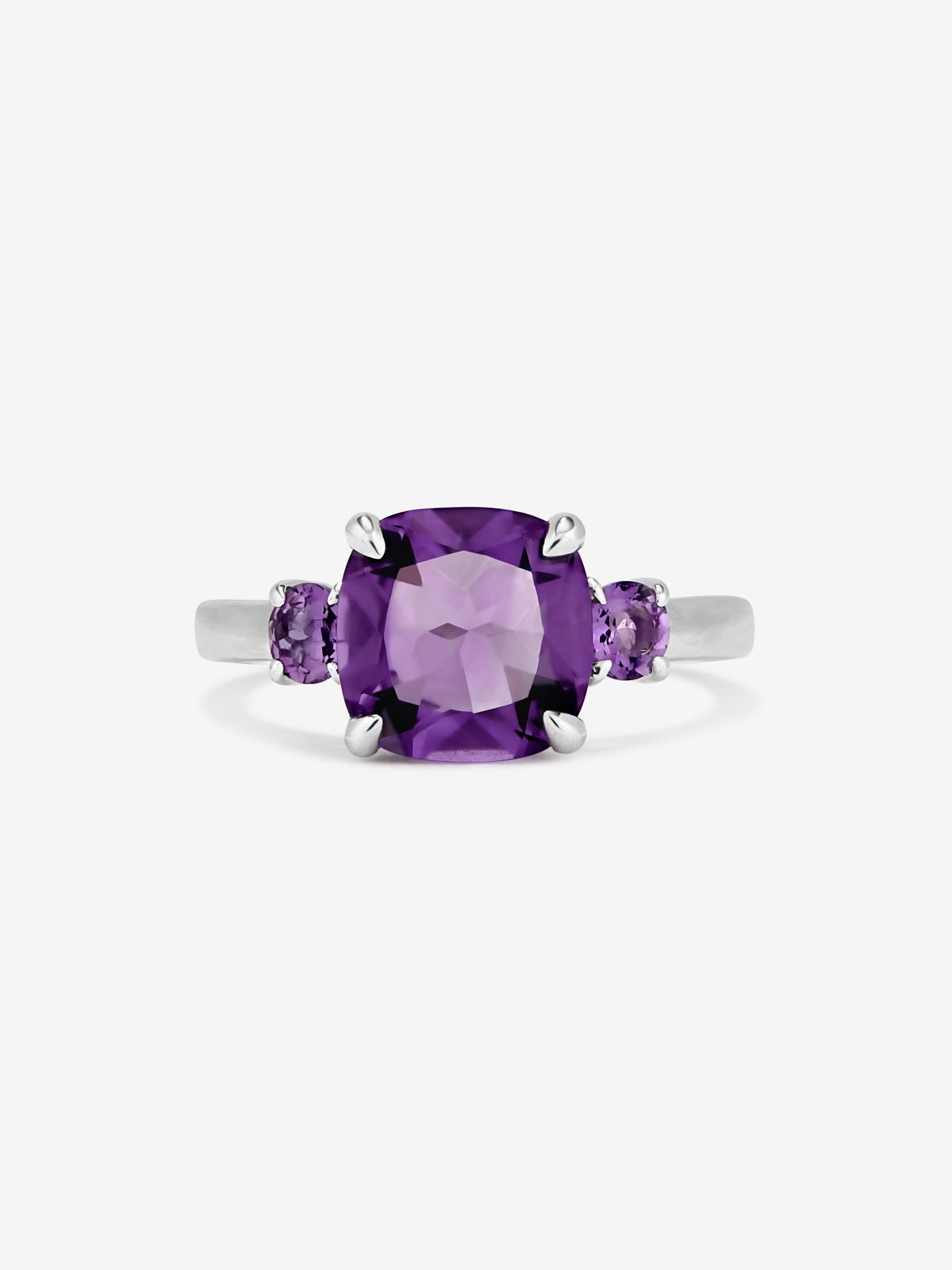 925 silver triplet ring with a cushion-cut purple amethyst and 2 brilliant-cut purple amethysts