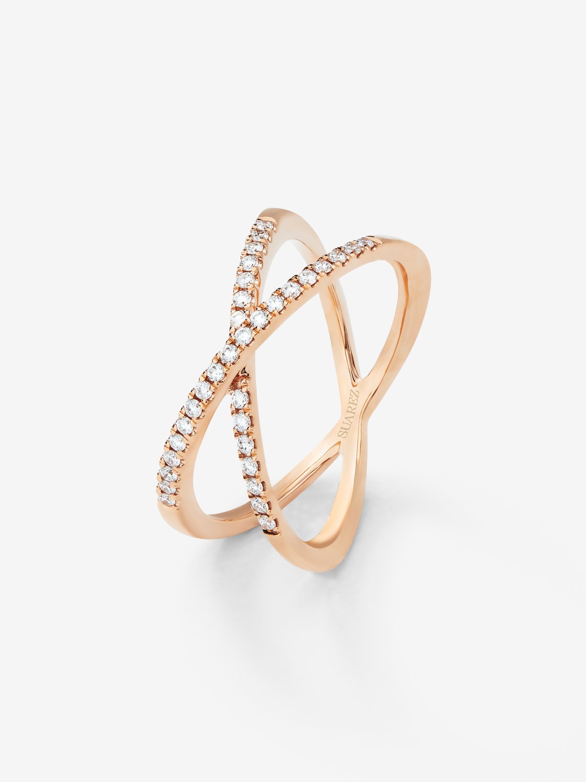 18K rose gold cross ring with 33 brilliant-cut white diamonds with a total of 0.2 cts