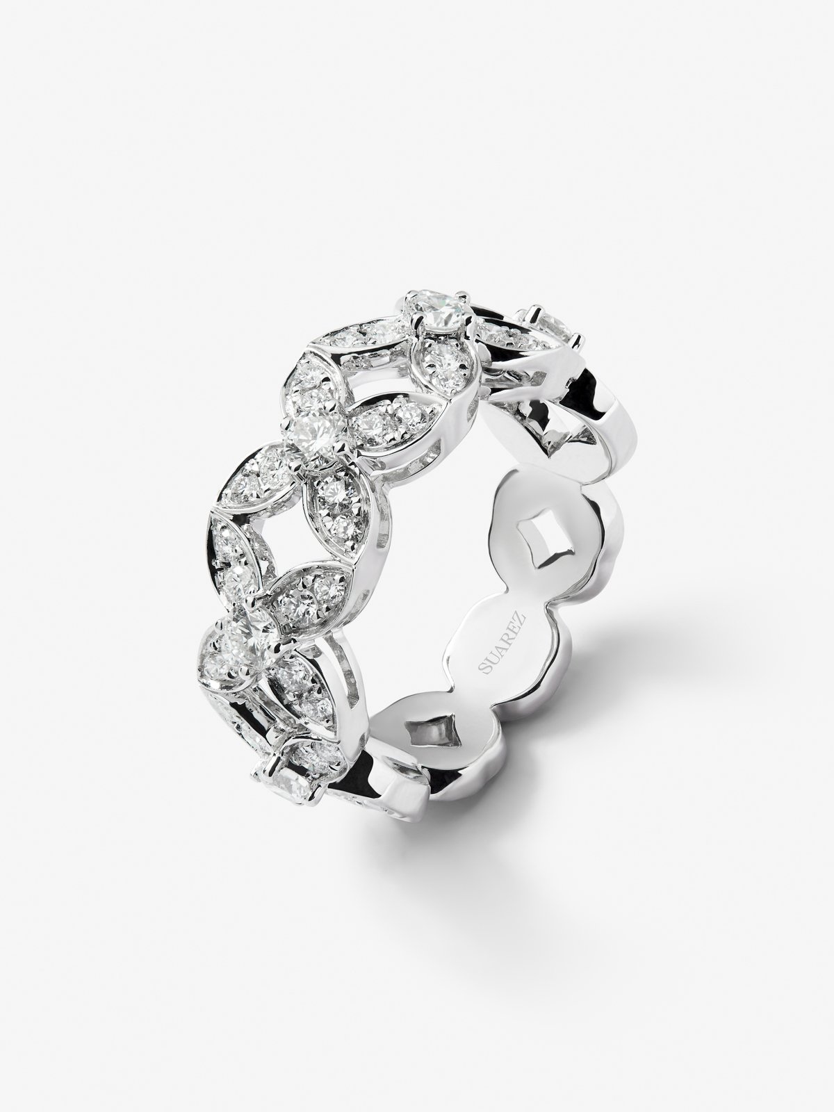 Anillo de oro blanco de 18K con 31 diamantes en talla brillante con un total de 0,34 cts