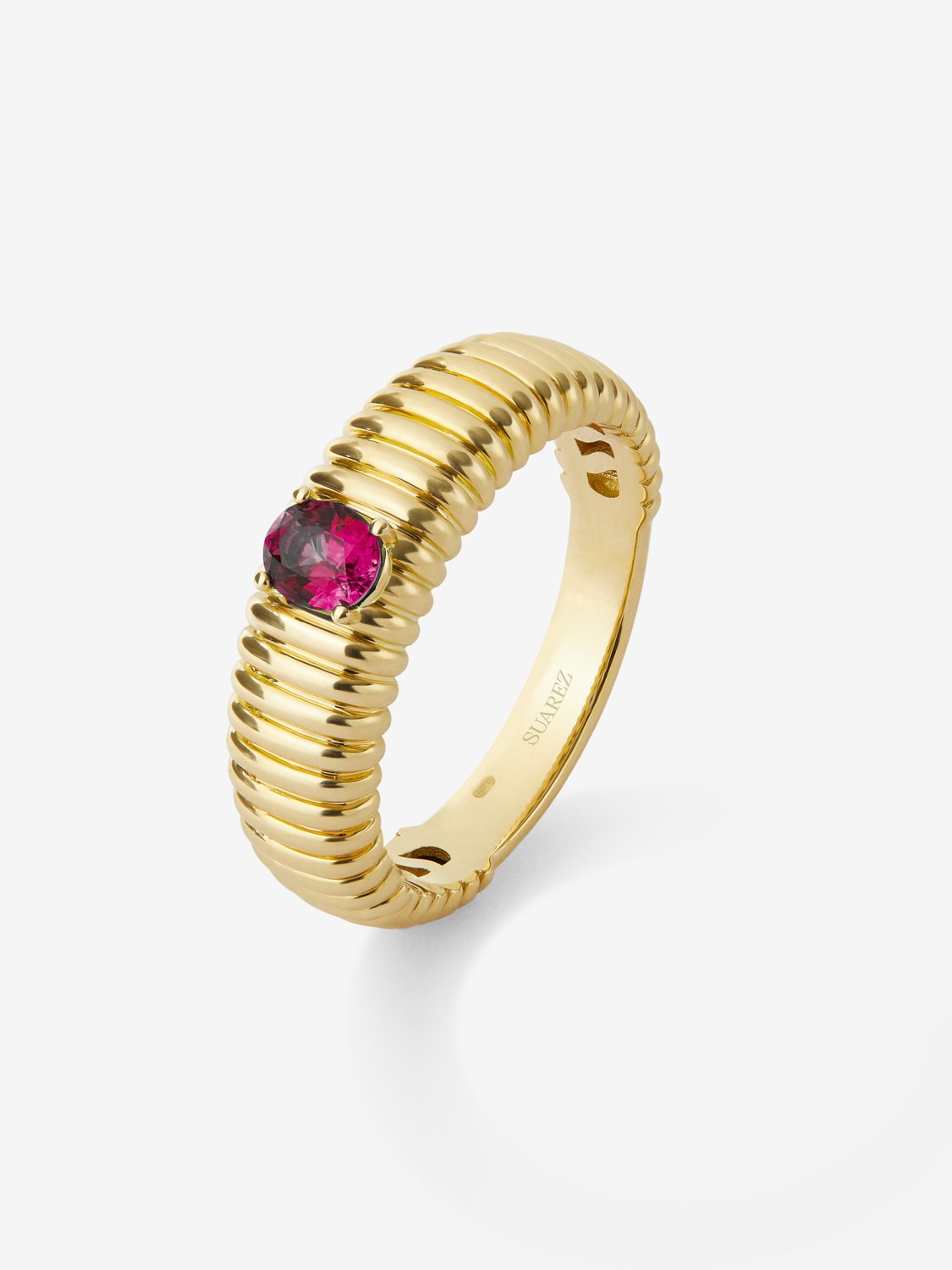 18K Yellow Gold Fluted Ring with Oval Cut Ruby