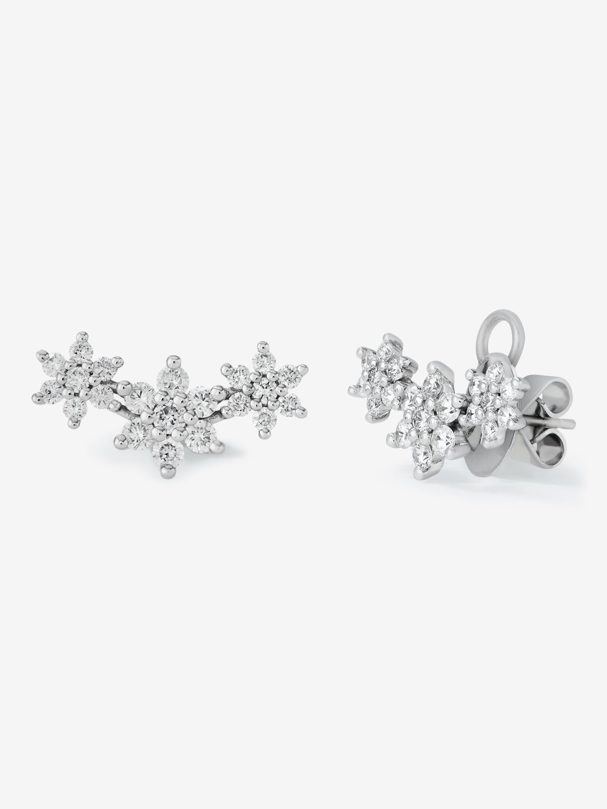 18K white gold earrings with 42 brilliant-cut diamonds with a total of 1.51 cts